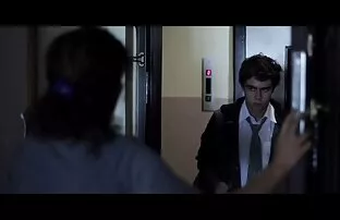 XXX Cô gái khỏa thân rửa chân của họ trong một camera trong phòng tắm. phim sex mới nhất của nhật bản