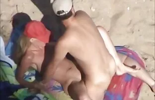 XXX Nina Elle đồng hồ thịt Gà bị nghẹt thở đến sex moi nhật chết trong miệng trong khi thổi kèn,