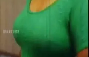 XXX Một người đàn ông trưởng thành vuốt ve ngực của một 20 phim sex nhat ban hay moi nhat năm, hàng xóm.